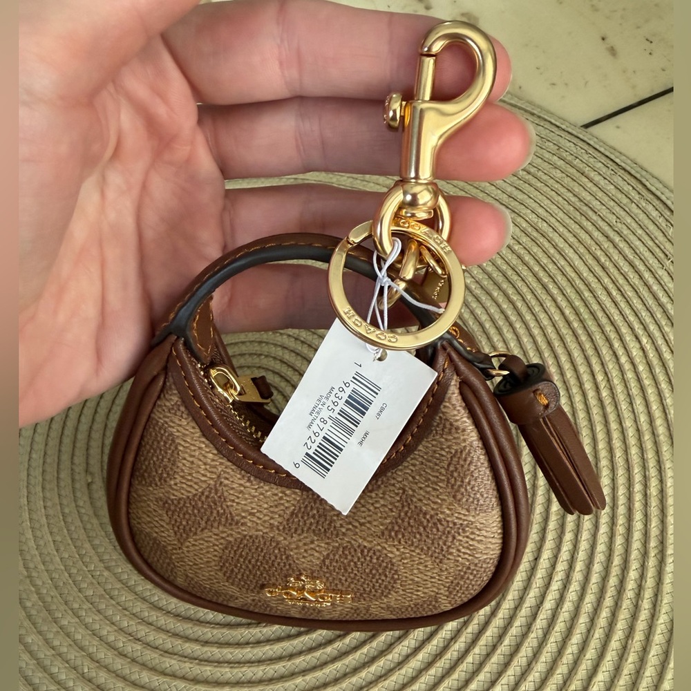 NWT Coach leather Monogram Mini Keychain/Charm Coin Bag - Picture 2 of 14